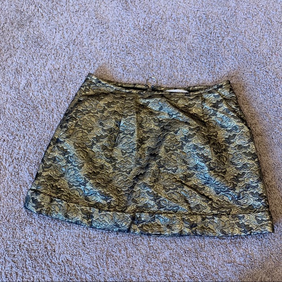 Mischen quilted gold mini skirt - Picture 1 of 5